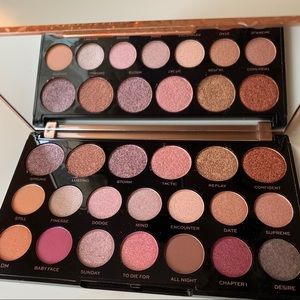 Revolution Jewel Collection Palette-Deluxe